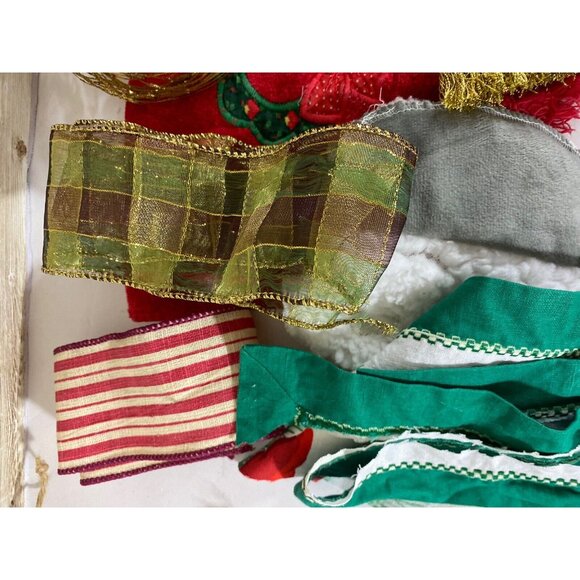 Christmas Slow Stitch Junk Journal Kit Scrapbooking Supplies Lot Xmas Trims - Picture 4 of 7
